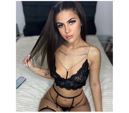 Escorts and Massages Paisley Renfrewshire - Photos for Skinny brunette first time in town