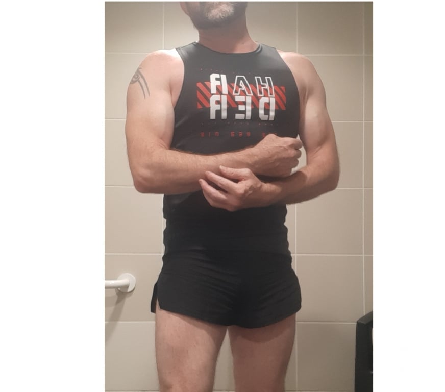  Gay massage West Yorkshire Leeds - Photos for Mature Men wanted 4 Massage Play