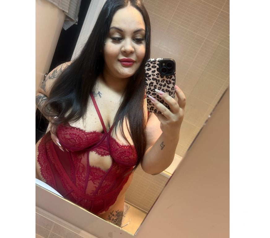 Escorts Hampshire Rushmoor - Photos for BUSTY BBW💦FIRST TIME HERE💦BEST SLOPPY