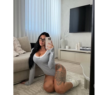 Escorts Aberdeen City Centre Aberdeen - Photos for ONLY OUTCALL 💚 PARTY GIRL 🥳GFE🥰