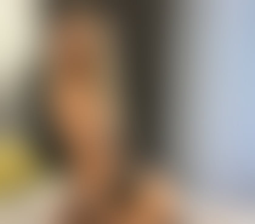 Elegant female companion available for social events
