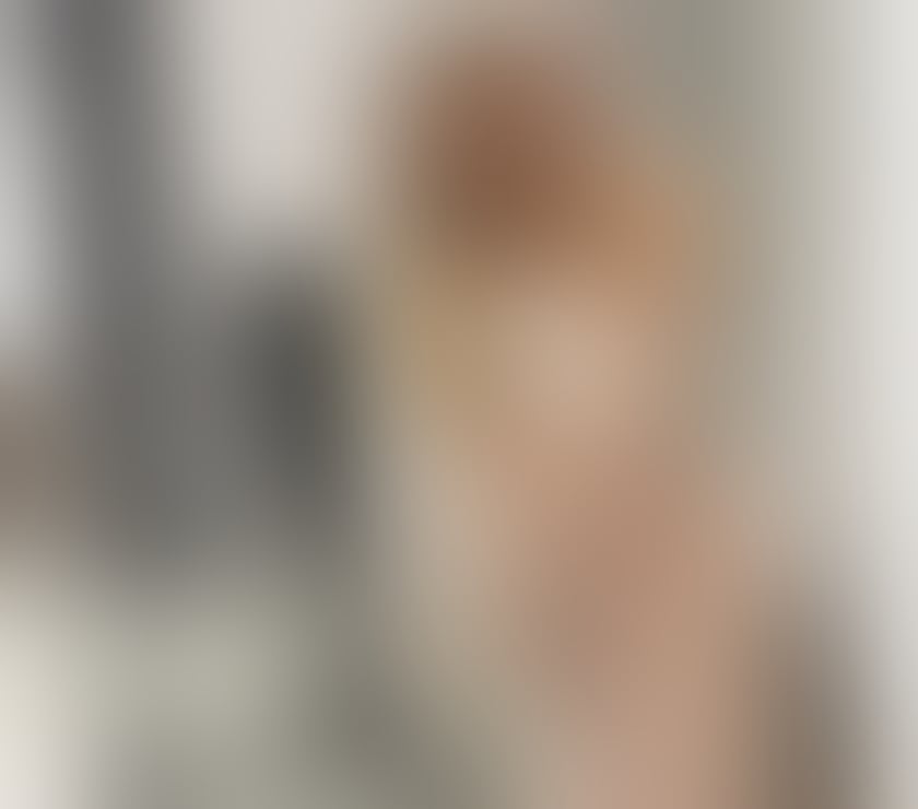 Escorts Essex Colchester - Photos for Elegant female companion available for social events