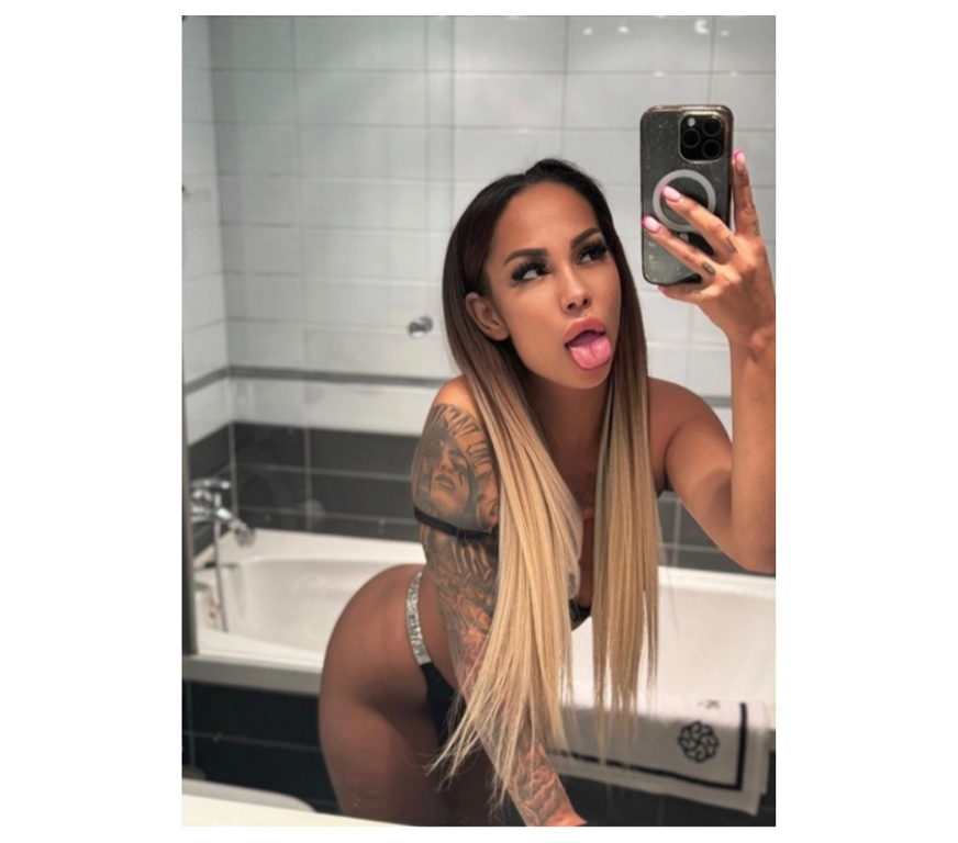 Escorts Ceredigion - Wales Aberystwyth - Ceredigion - Photos for Bella- new brunette