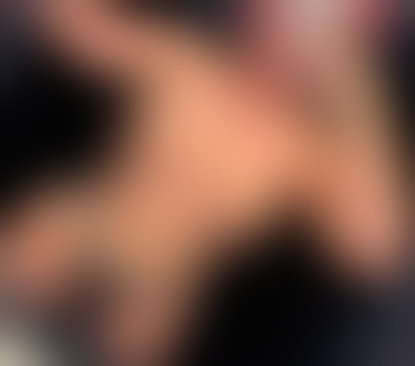 Escorts East London Poplar - East London - Photos for PARTY PINK CURVY 💫