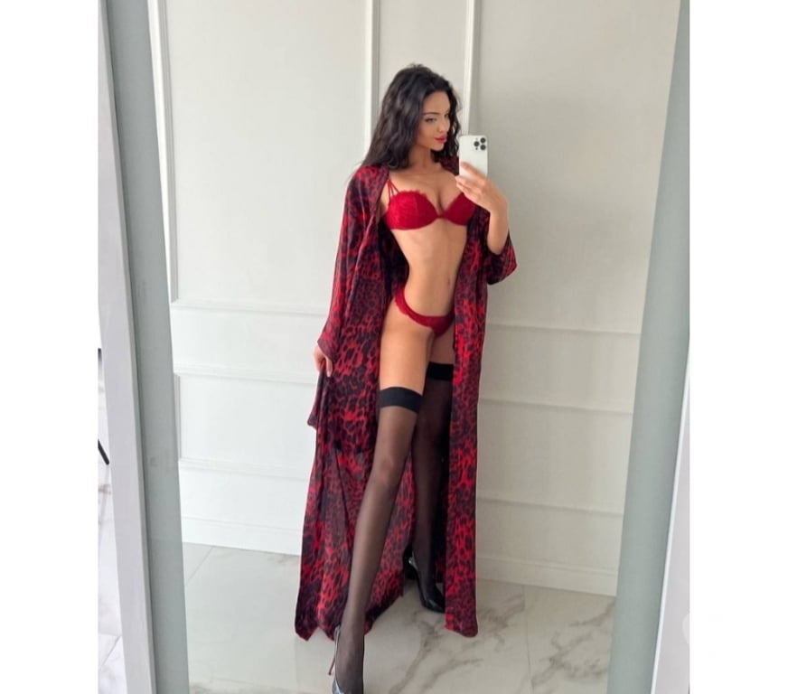Escorts Greater Manchester Wigan - Photos for Betty new in town best services