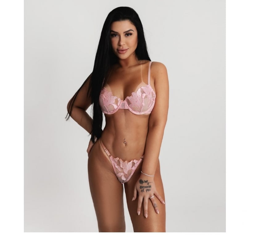 Escorts Greater Manchester Manchester - Photos for ISABELA β€οΈβπ₯ HOT BRAZILIAN π