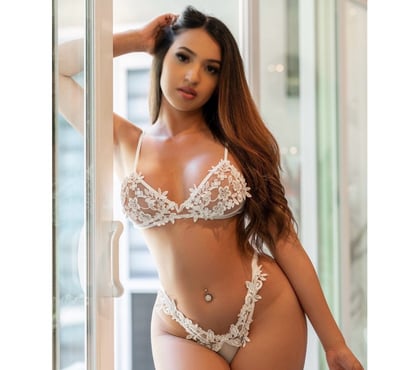  Escorts & Erotic Massage Hastings Town Centre Hastings - Photos for New In Town🔥Tight & Wet 💦 Petite Larissa🔥