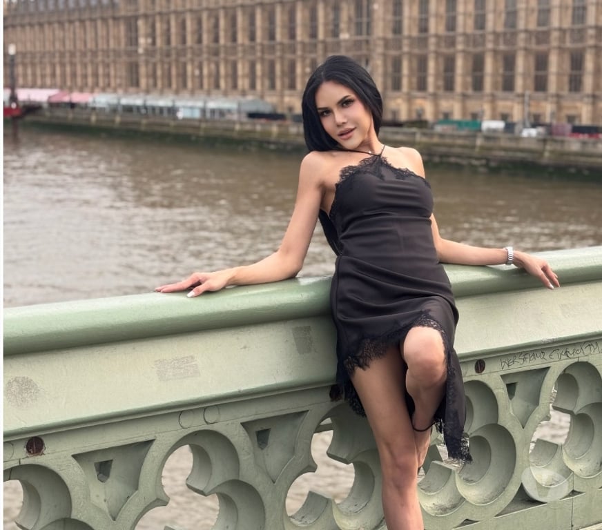 Escorts Essex Thurrock - Essex - Photos for Hello. Gentlemen Thailand π