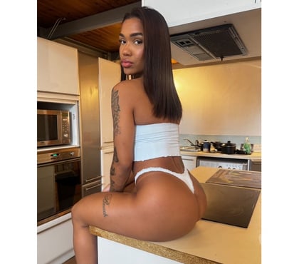 Escorts Manchester City Centre Manchester - Photos for Sara New in Town – Natural Brazilian Beauty for You