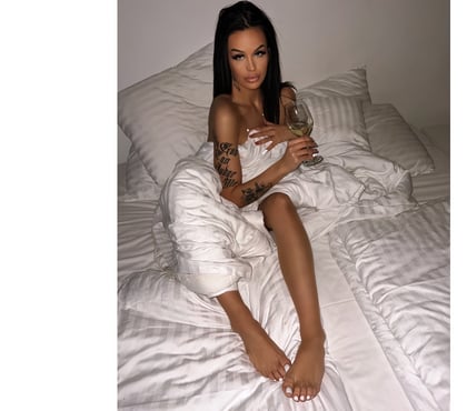 Escorts and Massages Birmingham City Centre Birmingham - Photos for 💕 Melissa gfe 💕 last days - City center’