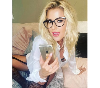 Escorts Chelsea South West London - Photos for Marie from France