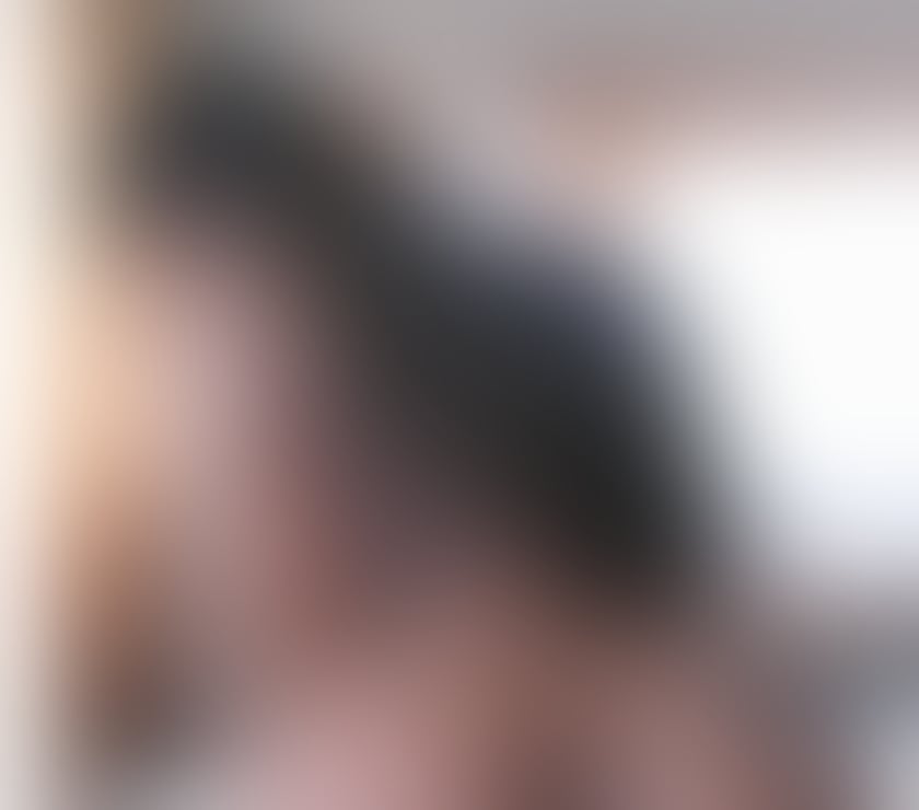 Trans Escorts East London Canary Wharf - East London - Photos for Violet Dominant TS Party Girl Full Service