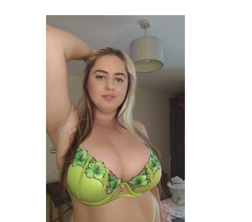 Escorts West Midlands Birmingham - Photos for REAL BUSTY BLONDE 5 MINUTE FROM NEW ST DONT MISS