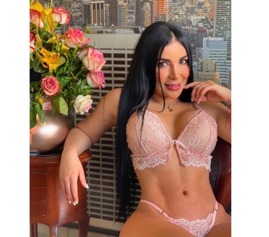 Escorts West London Hounslow - Photos for 🌸BRUNA BRAZILIAN 🌸PARTY GIRL🌸BEST BJ 🌸STRAPON