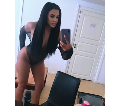 Escorts Grantham South Kesteven - Photos for Only Outcall unforgettable moments with a hot girl