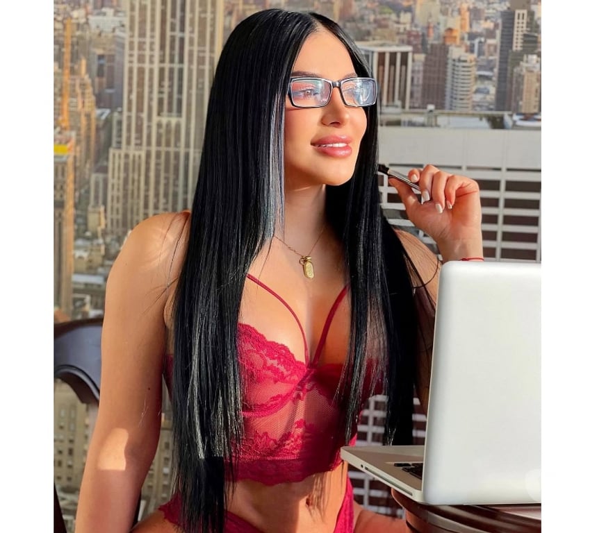 Escorts West London Heathrow Terminal 5 Station - West London - Photos for SEXY NAUGHTY 🍑STRAP ON OWO FETISH PARTY GIRL💄