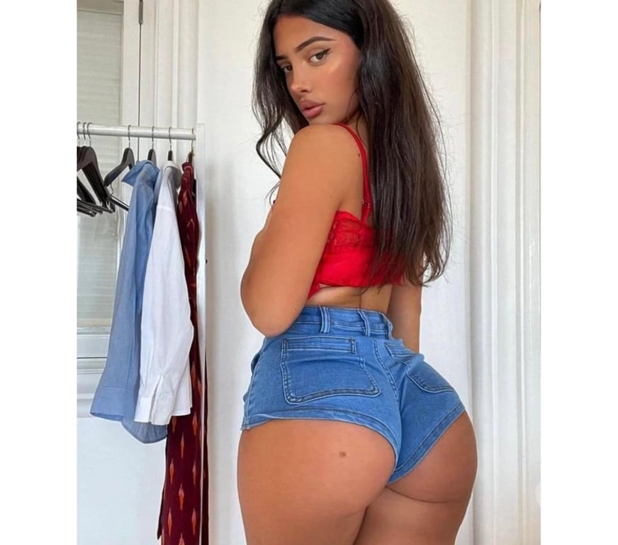 Escorts Bedfordshire Central Bedfordshire - Photos for SAHIRA🤍🩵 PARTY GIRL🥳 BEST OWO EVER♥️