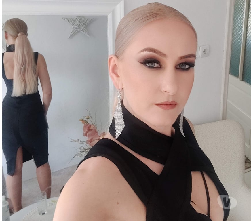 Escorts Oxfordshire Oxford - Photos for BYA Escort available for companionship - 35-year-old