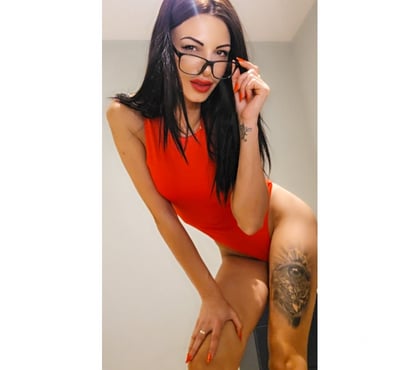 Escorts and Massages Chelmsford City Centre Chelmsford - Photos for Alice in Wonderland 🎀 Real💯 Party🥳