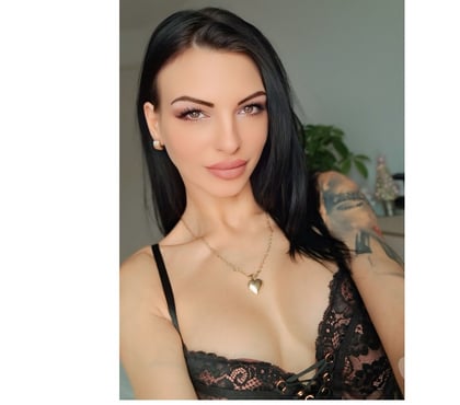 Escorts and Massages Chelmsford City Centre Chelmsford - Photos for Alice in Wonderland 🎀 Real💯 Party🥳