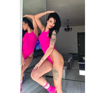 Escorts and Massages Chelmsford City Centre Chelmsford - Photos for Alice in Wonderland 🎀 Real💯 Party🥳
