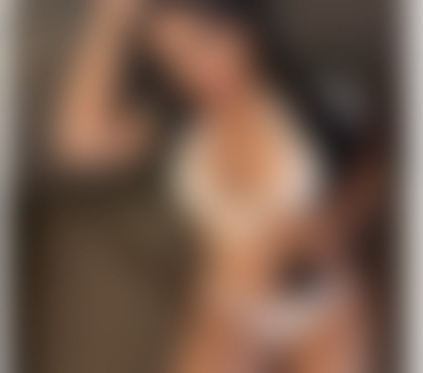 Escorts Canary Wharf Station East London - Photos for ⚜️GORGEOUS AND ELEGANT⚜️BRAZILIAN 💝PARTY GIRL😍