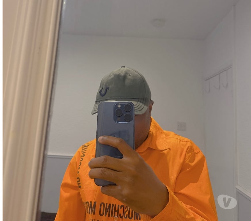 adult personals West Midlands Wolverhampton - Photos for I am a straight man looking for women only.