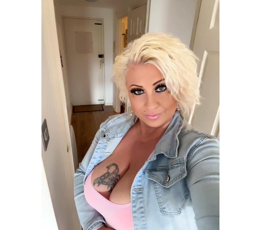 Escorts Barking and Dagenham Rush Green - Barking and Dagenham - Photos for Hot Amanda 🔥 40-60-80 🔥big natural boob's gfe ❤️