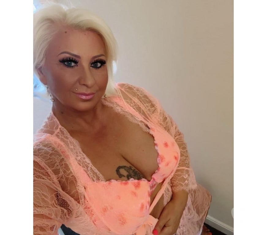 Escorts Barking and Dagenham Rush Green - Barking and Dagenham - Photos for Hot Amanda 🔥 40-60-80 🔥big natural boob's gfe ❤️