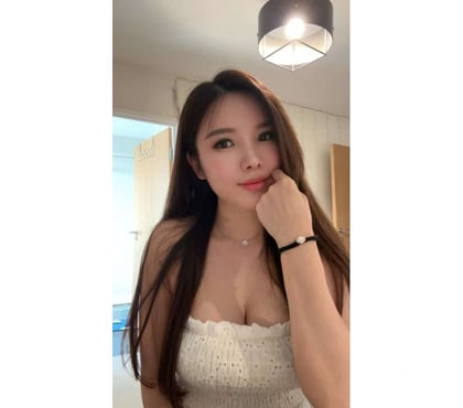 Escorts Bromley Town Centre Bromley - Photos for PETTS WOOD PREMIUM - Lisa, Busty Model Asian Escort