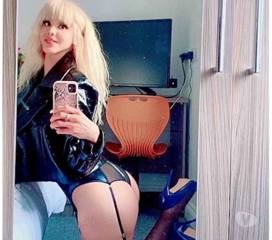 Trans Escorts West Midlands Birmingham - Photos for SEXY NAUGHTY TAMARA XL