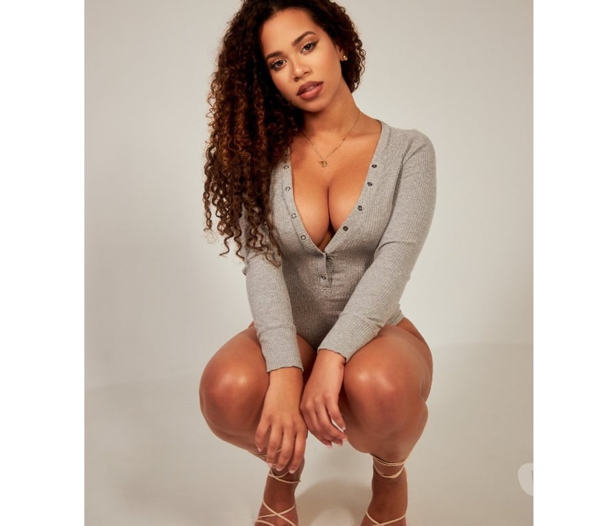 Escorts Surrey Reigate and Banstead - Photos for 🍆🍆Hot Latina ZOE FIRST TIME IN TOWN 🍆🍆