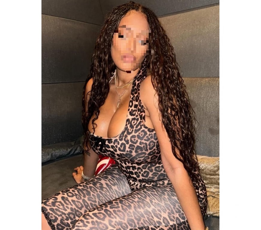 Escorts East London Leyton - East London - Photos for New sexy latina in town🔥😈🫦
