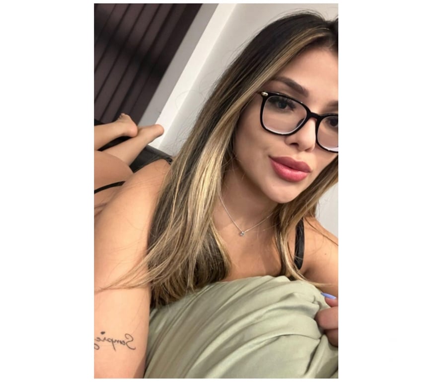Escorts Greater Manchester Stockport - Photos for Mia Brazilian party girl 🇧🇷😜