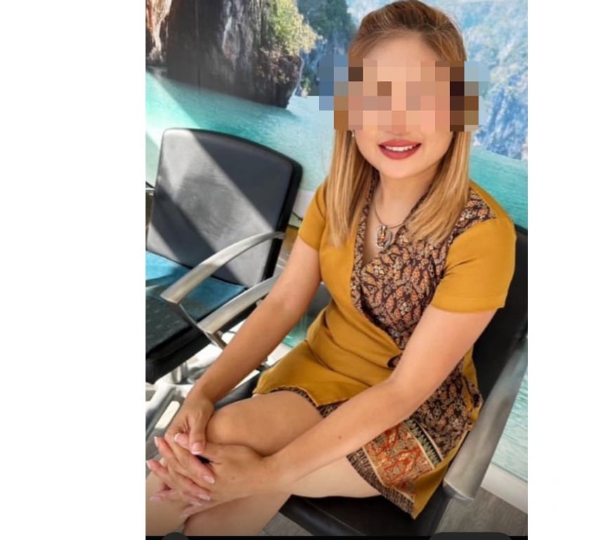 Escorts Gloucestershire Cheltenham - Photos for Beauty Royal Hose By Thai Girls