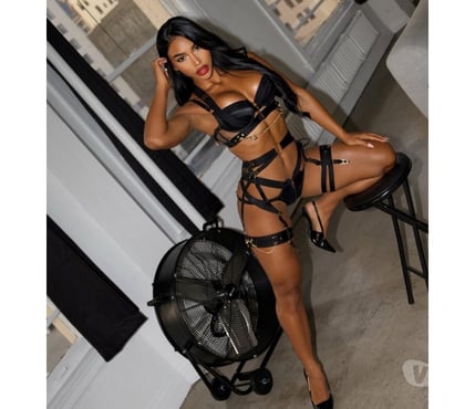 Escorts Uxbridge Hillingdon - Photos for 🌸VICTORIA PARTY GIRLS😈🥂🍾 GOOD SERVICE