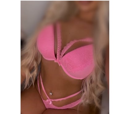  Escorts & Erotic Massage Norwich Over The Water Norwich - Photos for Mistress👩🏼Domination💦Strap-on🖤Fetish💯PARTY