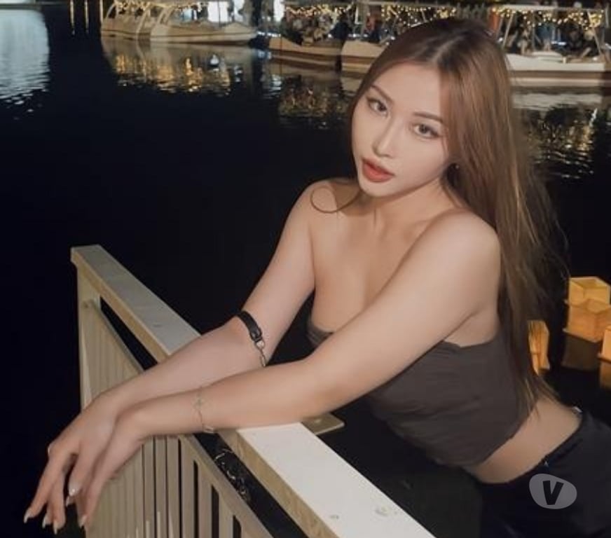 Escorts West London Hounslow - Photos for Stunning Asian Escort is Available For You🌹 07932890358