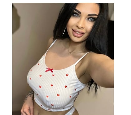 Escorts Ibrox Glasgow - Photos for Laranewinglasgow