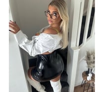 Curvy blonde sixe 18