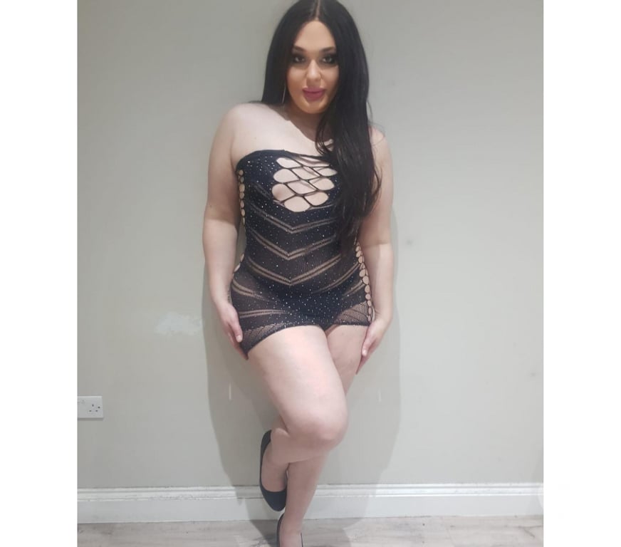 Trans Escorts North London Arsenal Station - North London - Photos for TRANSGENDER LAURA SEXY CURVES BIG ASS AVAILABLE NOW