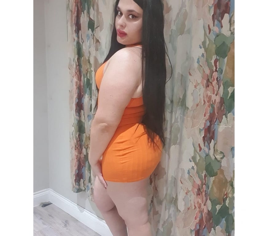 Trans Escorts North London Arsenal Station - North London - Photos for TRANSGENDER LAURA SEXY CURVES BIG ASS AVAILABLE NOW