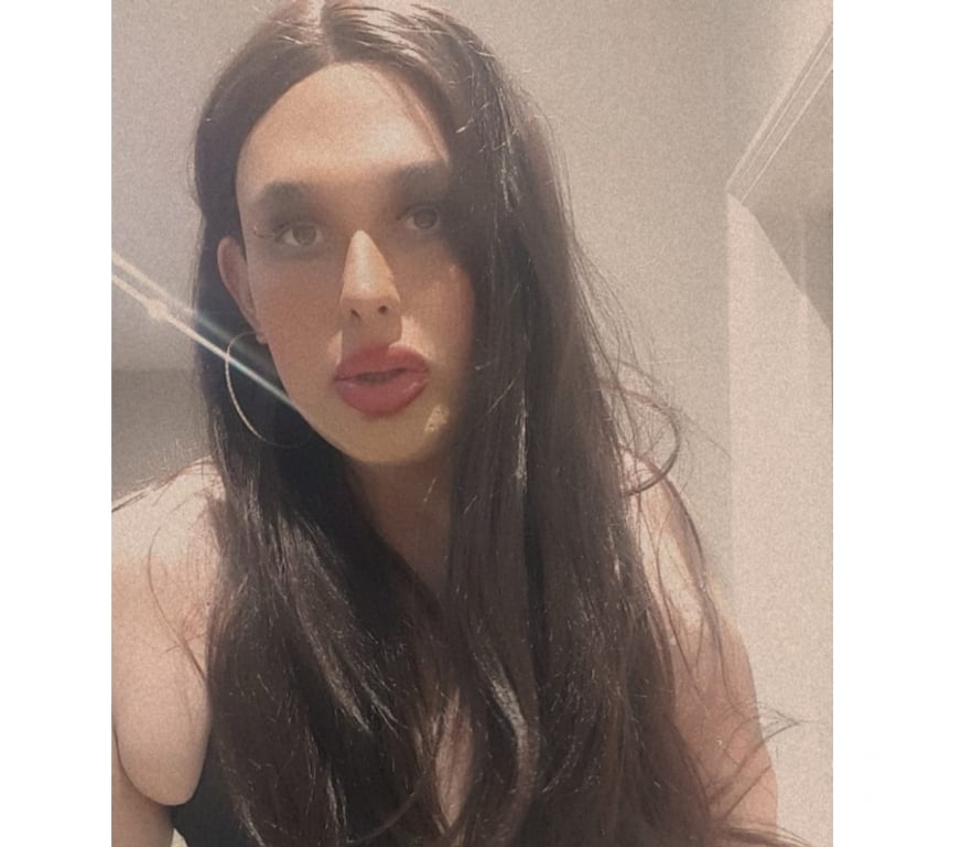 Trans Escorts North London Arsenal Station - North London - Photos for TRANSGENDER LAURA SEXY CURVES BIG ASS AVAILABLE NOW