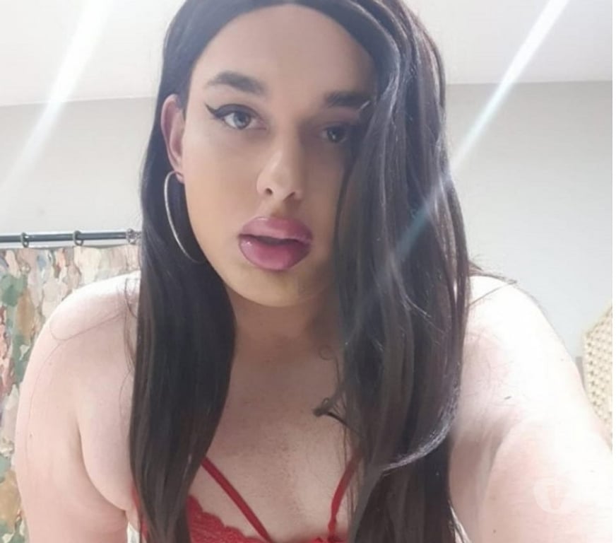 Trans Escorts North London Arsenal Station - North London - Photos for TRANSGENDER LAURA SEXY CURVES BIG ASS AVAILABLE NOW