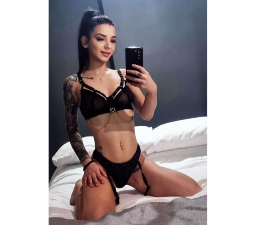 Escorts East Sussex Brighton - Photos for Buna ma numesc casandra cele mai bune servici