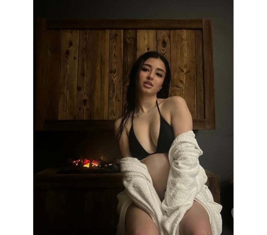 Escorts Hertfordshire Stevenage - Photos for Hi guys I’m new in town Jesica text me for service or call