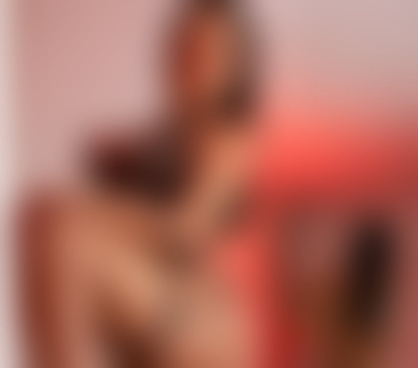 Escorts Suffolk Ipswich - Photos for Hi i am isabella sexy CURVY😻party