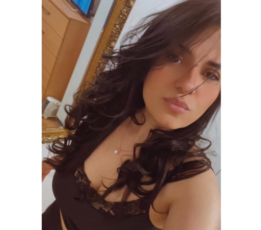 Escorts South West London Colliers Wood Station - South West London - Photos for Maya Lovett Brazilian girl hot party 🔥😈