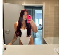 Hot Latina Bombshell 🇧🇷 – Jeniffer All Woman
