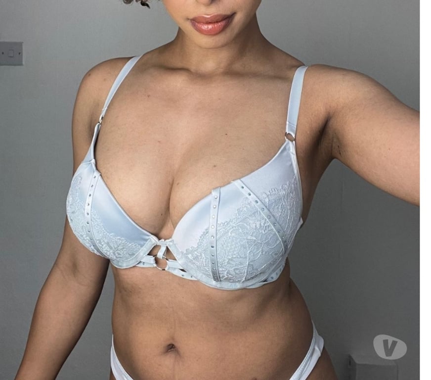 Escorts East London Crossharbour - DLR Station - East London - Photos for Ultimate EXOTIC MASSAGE- Raph 🇧🇷♥️ + Amber ♥️